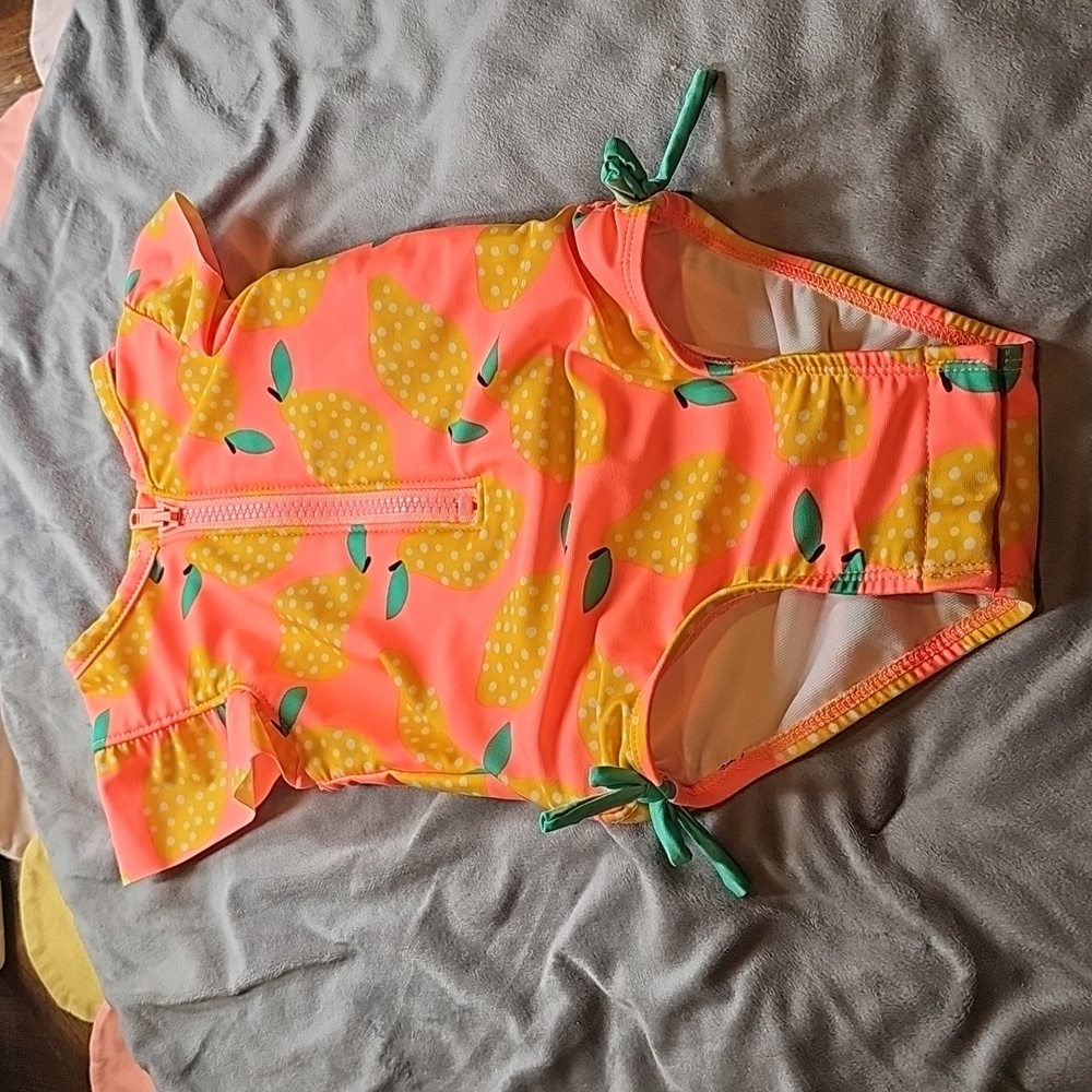 L One piece Swimsuit Zipper size 18 months of age - Picture 1 of 7